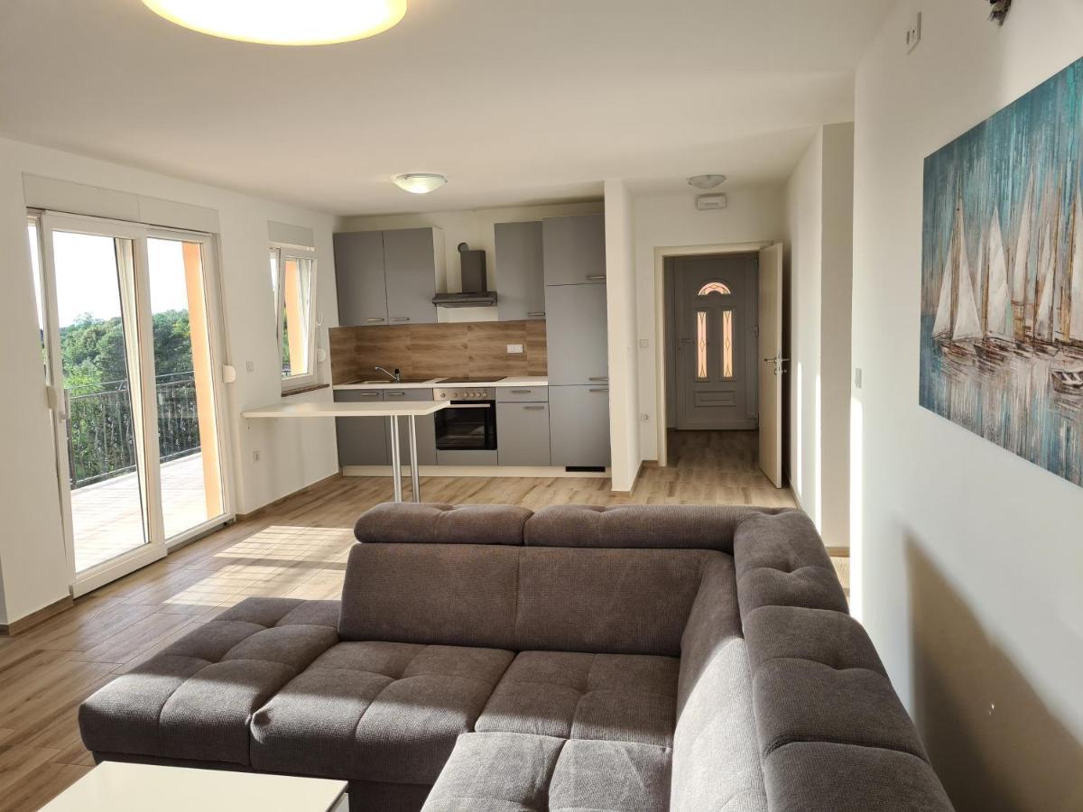 Apartments Patalic Лопар Екстер'єр фото