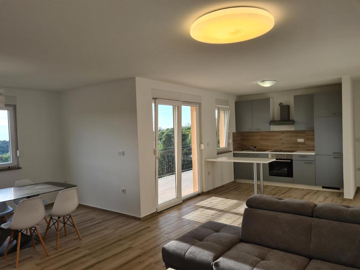 Apartments Patalic Лопар Екстер'єр фото