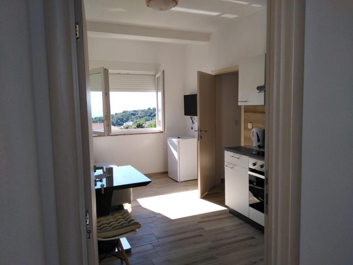 Apartments Patalic Лопар Екстер'єр фото