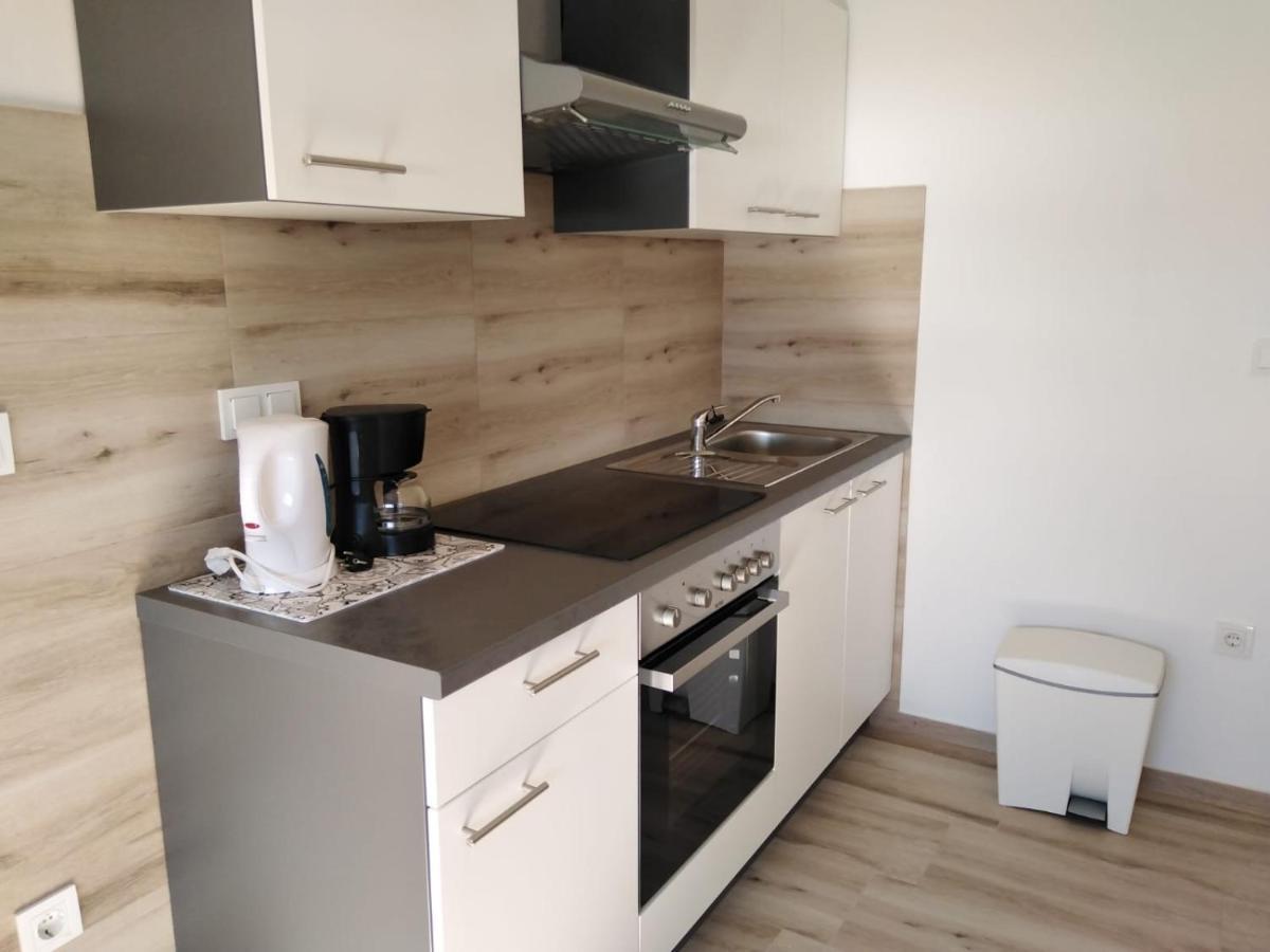 Apartments Patalic Лопар Екстер'єр фото