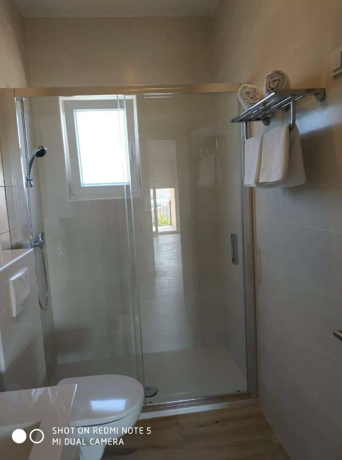 Apartments Patalic Лопар Екстер'єр фото