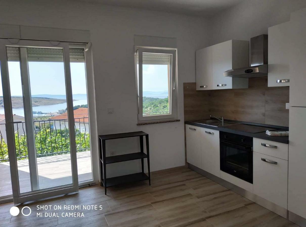 Apartments Patalic Лопар Екстер'єр фото