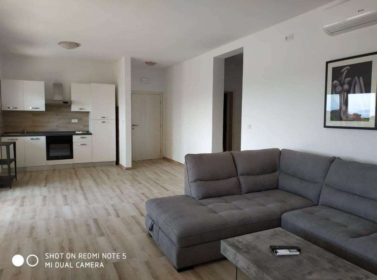 Apartments Patalic Лопар Екстер'єр фото