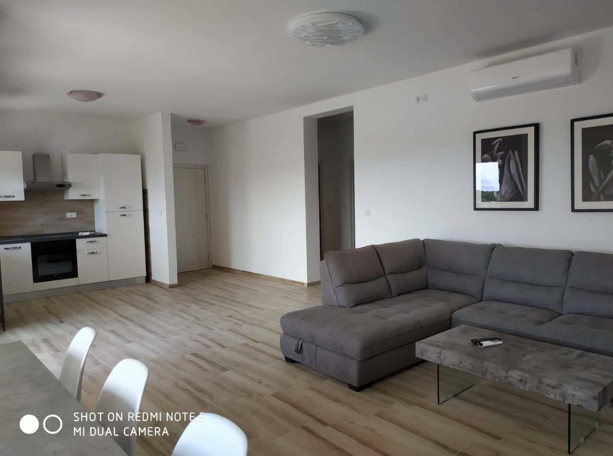 Apartments Patalic Лопар Екстер'єр фото