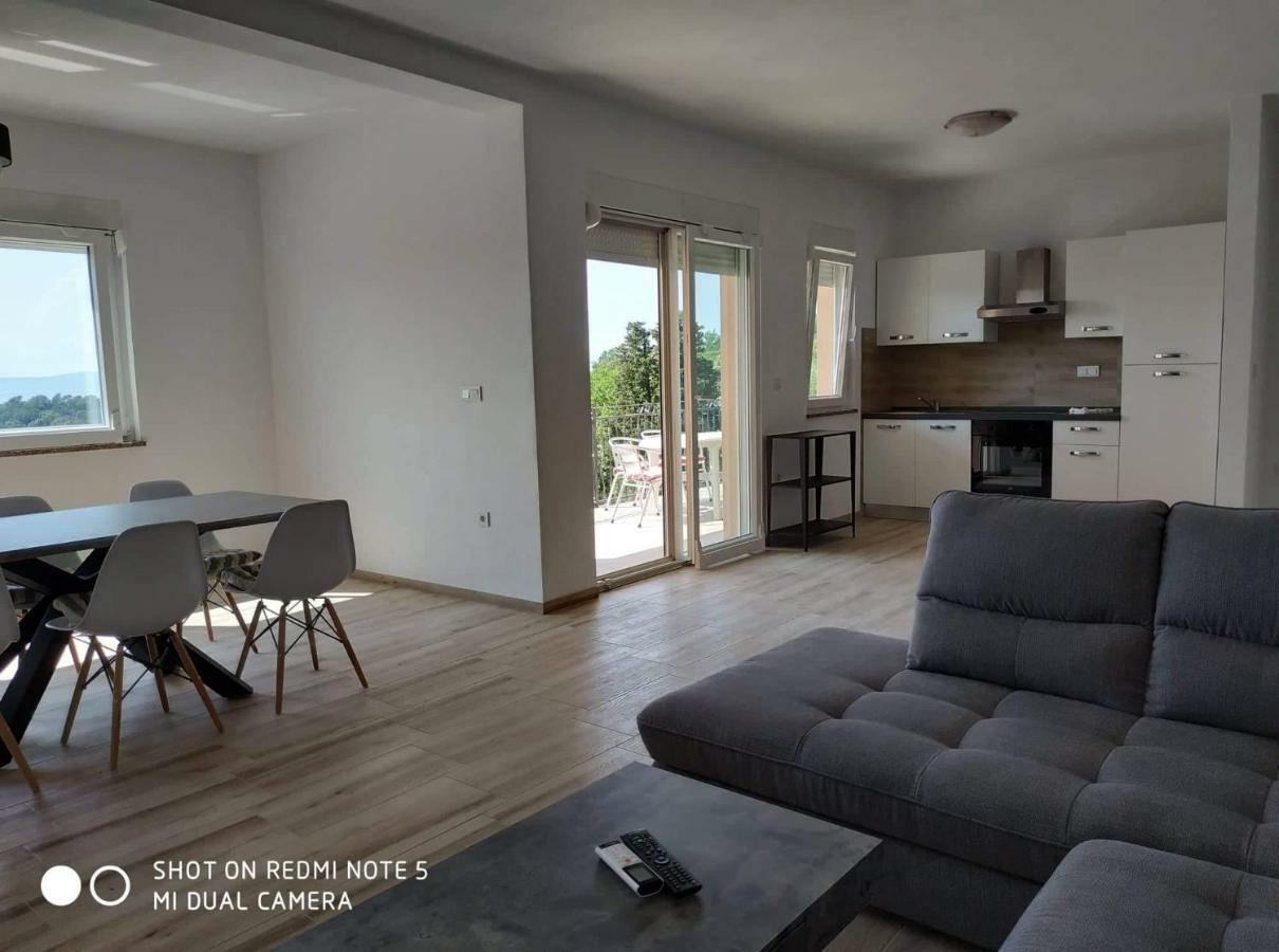 Apartments Patalic Лопар Екстер'єр фото
