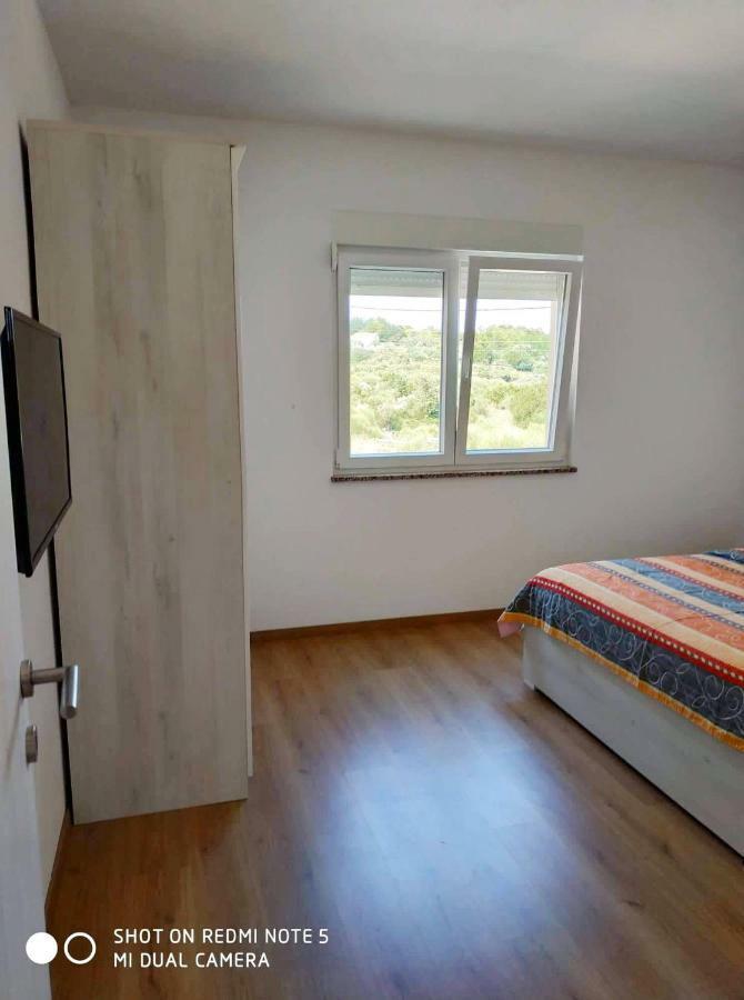 Apartments Patalic Лопар Екстер'єр фото